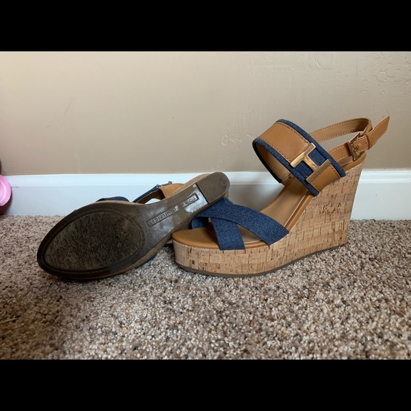 Tommy Hilfiger denim wedge sandals size 7 - Picture 2 of 4